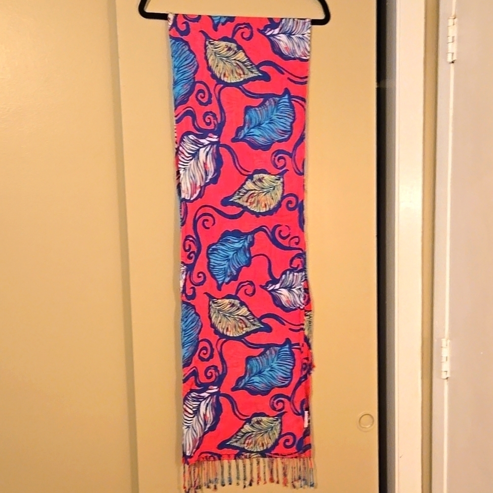 Lilly Pulitzer Leaves in the Breeze Fringed Scarf. Wrap
